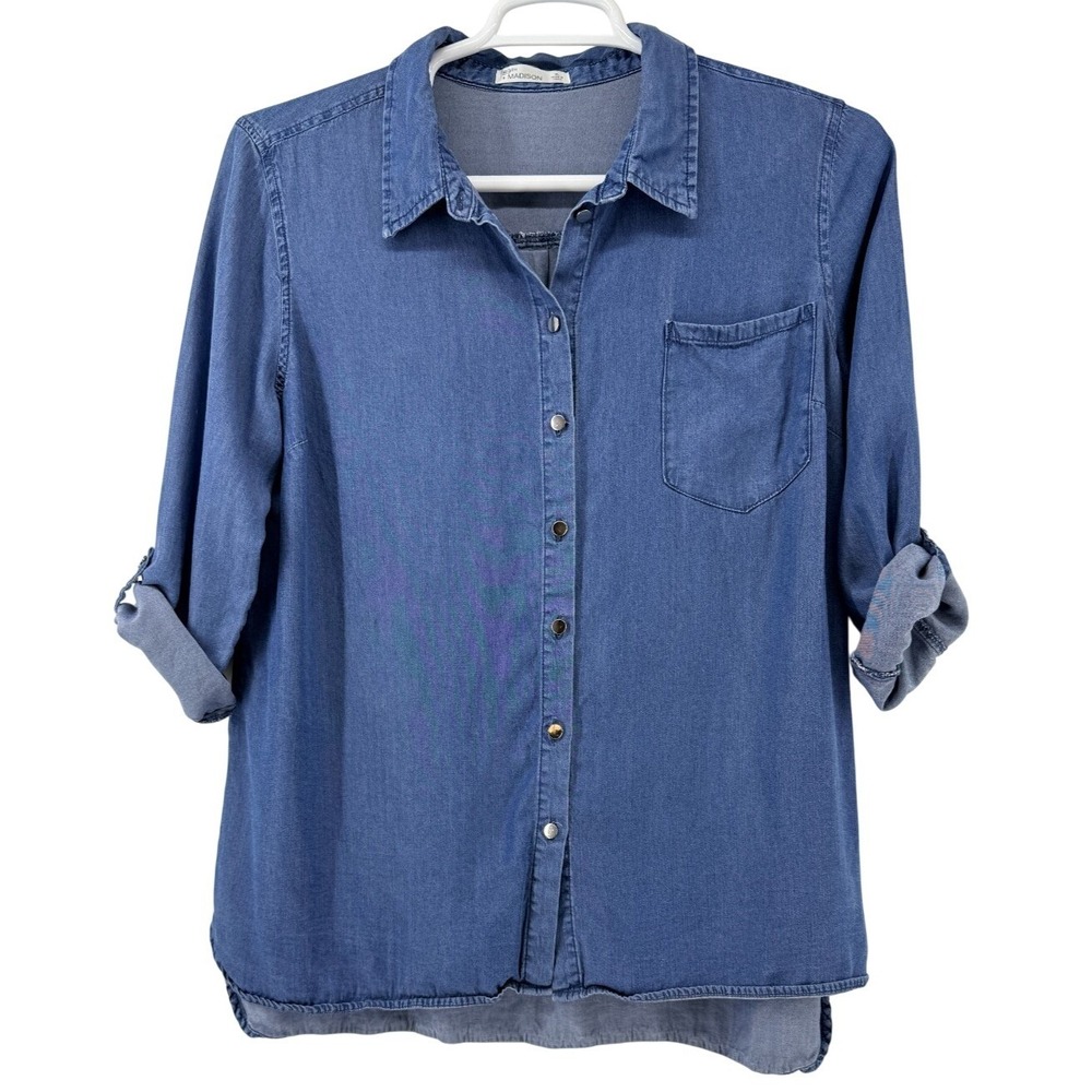 89th Madison Womens XL Chambray Shirt Blue Button Front Lyocell Lightweight